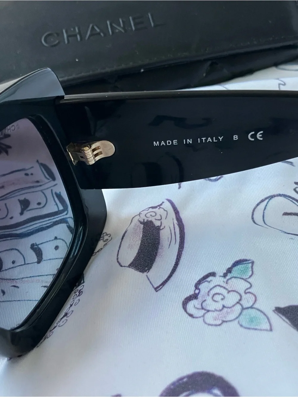CHANEL Black Oversized Square Frame Sunglasses